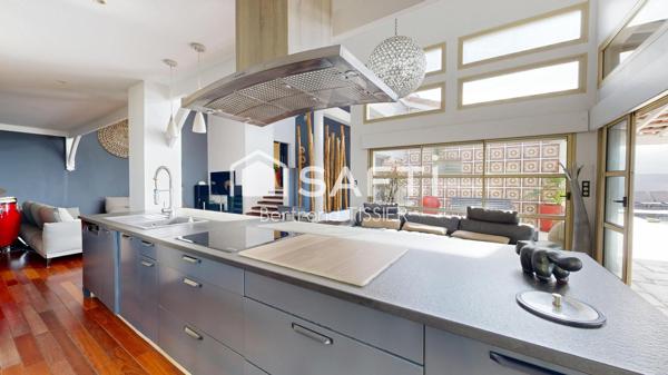 Propriété d’exception à Sainte-Luce - Villa + 6 appts
