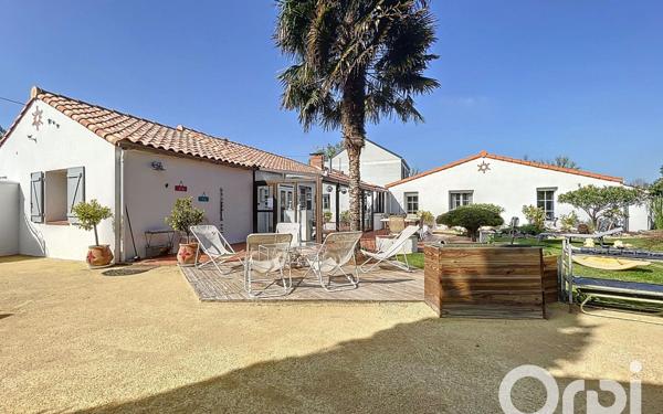 Maison à vendre    5 pièces •  La Garnache