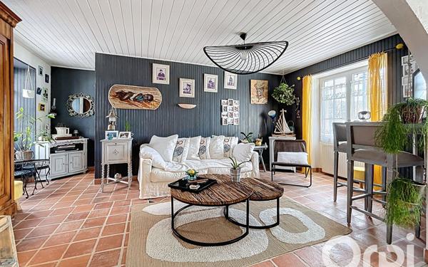 Maison à vendre    5 pièces •  La Garnache