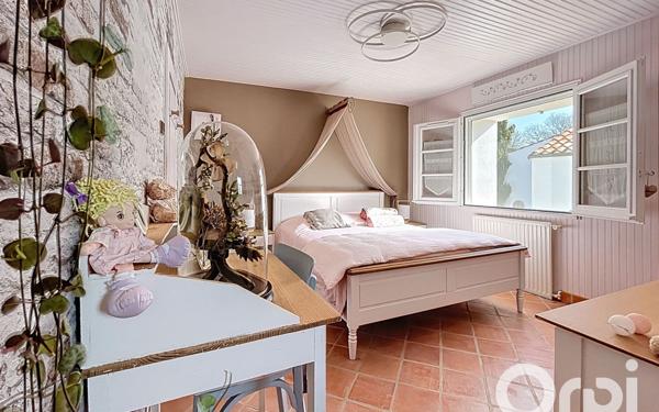 Maison à vendre    5 pièces •  La Garnache