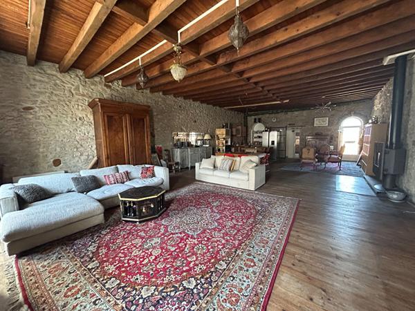 Maison proche de Carcassonne avec grand garage