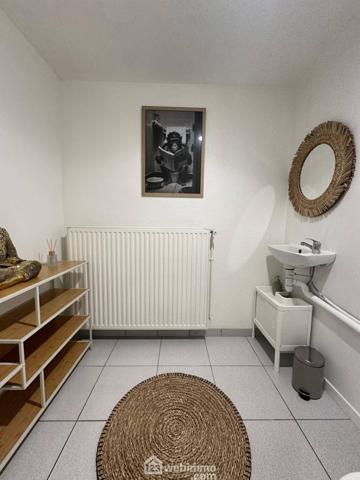 Local 102 m² à Bruyères-et-Montbérault 02860