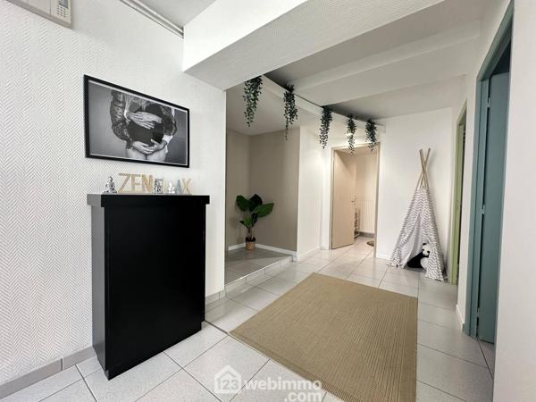 Local 102 m² à Bruyères-et-Montbérault 02860