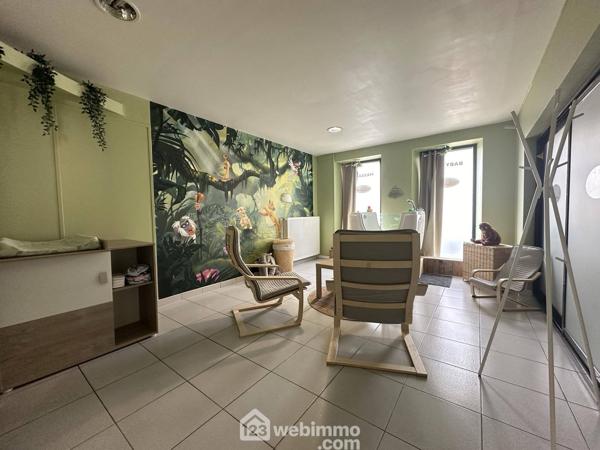 Local 102 m² à Bruyères-et-Montbérault 02860