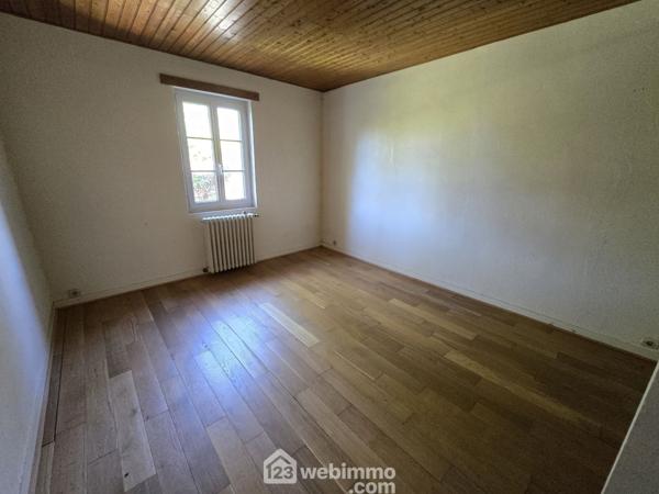 Demeure 331 m² à Sadirac 33670