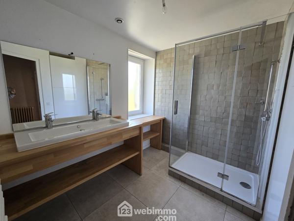 Demeure 331 m² à Sadirac 33670