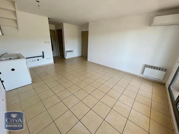 Appartement à louer 3 pièces 60.17m² Ollioules (83190)