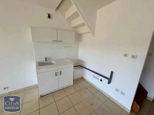 Appartement à louer 3 pièces 60.17m² Ollioules (83190)