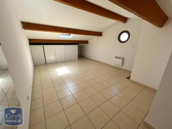Appartement à louer 3 pièces 60.17m² Ollioules (83190)