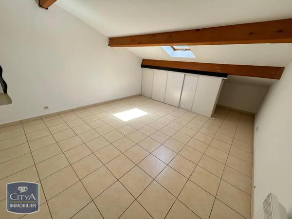 Appartement à louer 3 pièces 60.17m² Ollioules (83190)