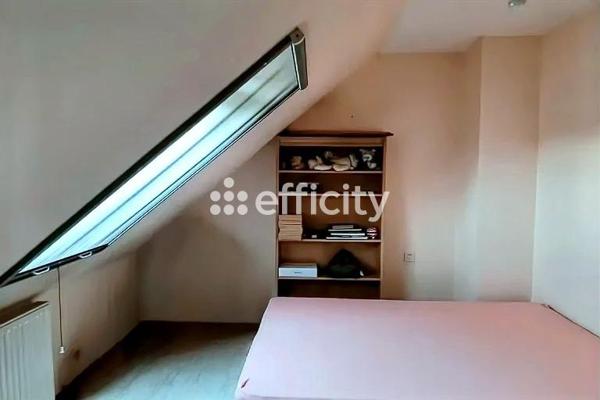 Maison
         6 pièces
        - 130 m² 250 900 € *