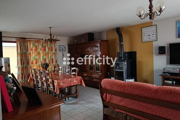 Maison
         6 pièces
        - 130 m² 250 900 € *