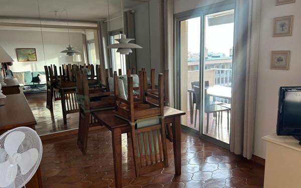 Appartement à louer    3 pièces • 82 m2 Six-Fours-les-Plages