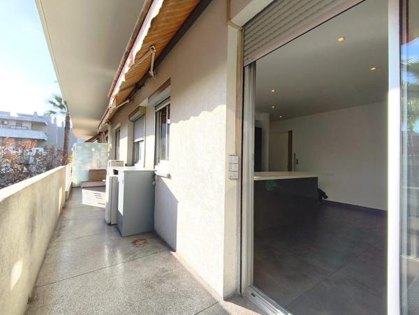 Le Cannet (06110) A LOUER 2 PIECES AVEC TERRASSE AU VIEUX CANNET