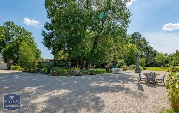 Maison à vendre 5 pièces 185m² Saint-Hilaire-de-Villefranche (17770)