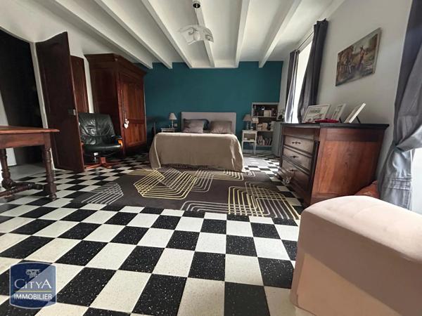 Maison à vendre 5 pièces 185m² Saint-Hilaire-de-Villefranche (17770)