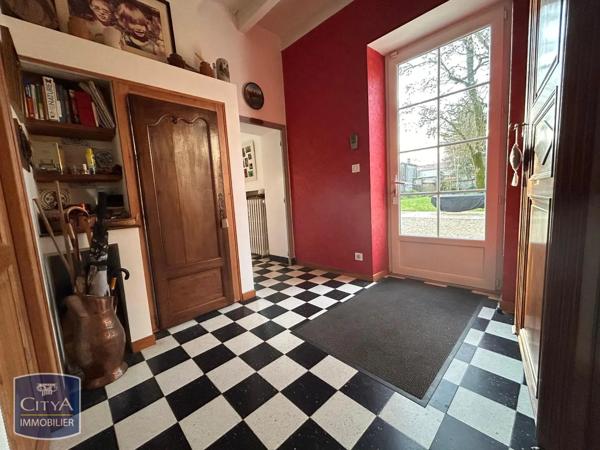 Maison à vendre 5 pièces 185m² Saint-Hilaire-de-Villefranche (17770)
