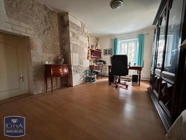 Maison à vendre 5 pièces 185m² Saint-Hilaire-de-Villefranche (17770)
