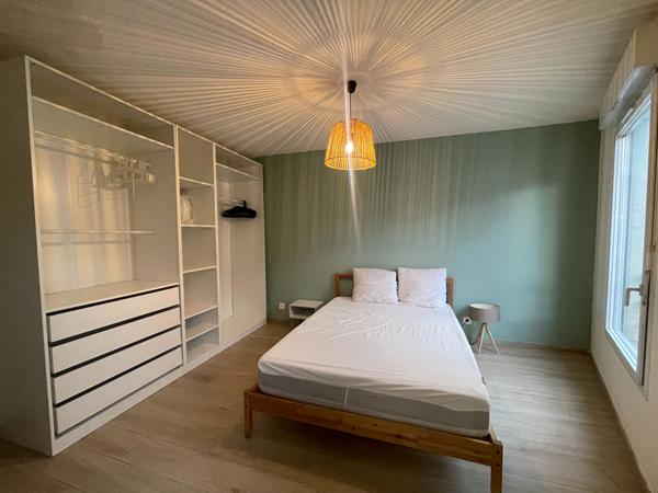 A LOUER - APPARTEMENT TYPE 2 MEUBLE - AIX NORD - TERRASSE ET PARKING