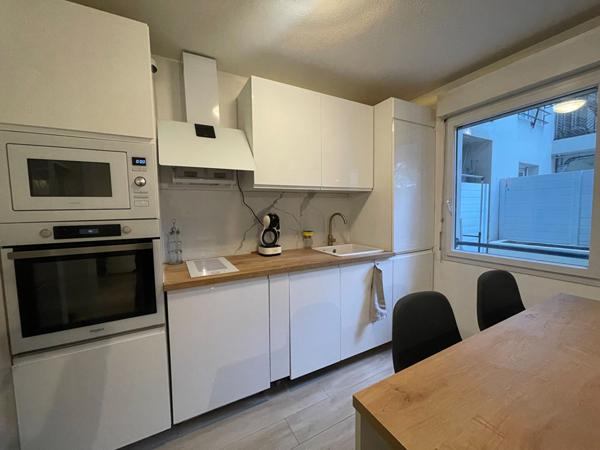 A LOUER - APPARTEMENT TYPE 2 MEUBLE - AIX NORD - TERRASSE ET PARKING