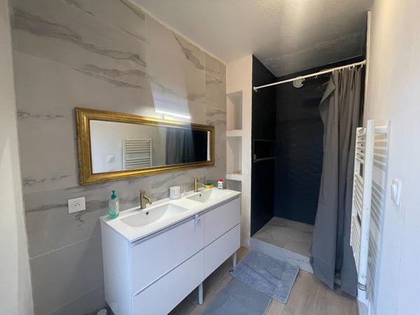 A LOUER - APPARTEMENT TYPE 2 MEUBLE - AIX NORD - TERRASSE ET PARKING