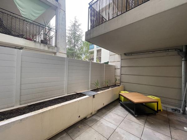 A LOUER - APPARTEMENT TYPE 2 MEUBLE - AIX NORD - TERRASSE ET PARKING