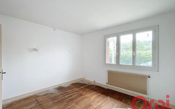 Maison à vendre    4 pièces •  Saint-Amand-Montrond