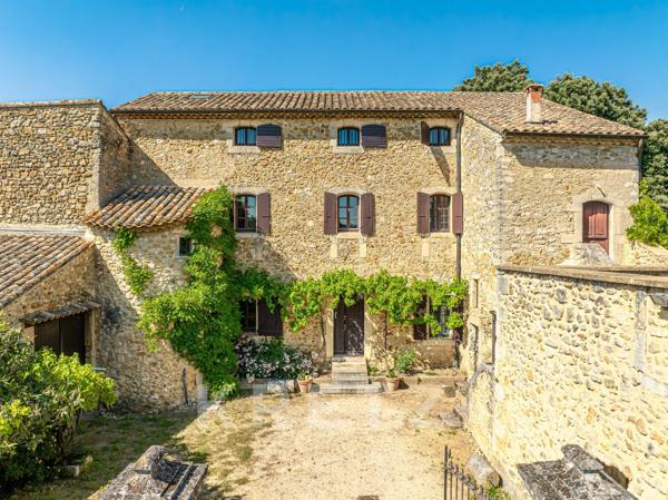 PROPRIÉTÉ D’EXCEPTION AU CŒUR DE LA DRÔME PROVENÇALE