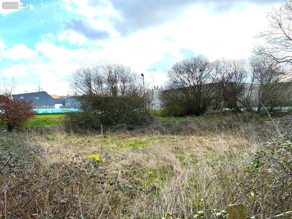 Terrain à usage professionnel à vendre à Bréal-sous-Montfort en Ille-et-Vilaine (35310), ref : JS/438
