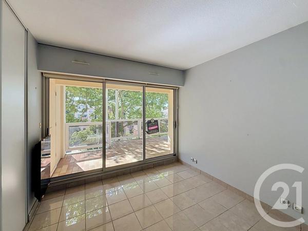 Appartement T3 à vendre  2 pièces - 80 m 2   ARCACHON  - 33