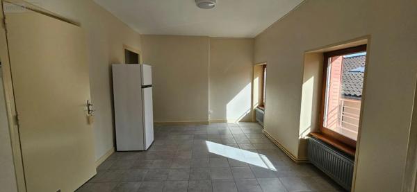 Location - Appartement Cuisery 71290 1 pièce 32 m 2