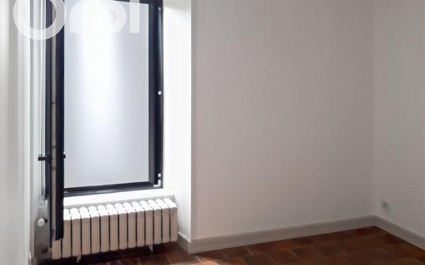 Appartement à louer    2 pièces •  Aubenas