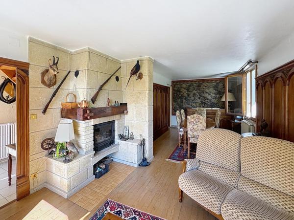 Grande maison Vallouise-Pelvoux avec jardins et stockage expo Sud