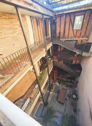 Toulouse centre T2 lumineux calme sur cour