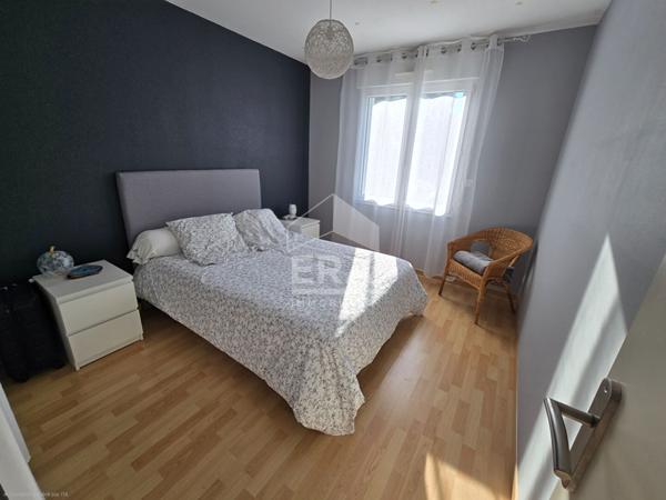 Maison récente 6 pièces avec piscine à Montpon-Ménestérol