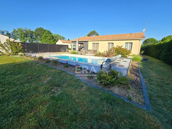 Maison récente 6 pièces avec piscine à Montpon-Ménestérol