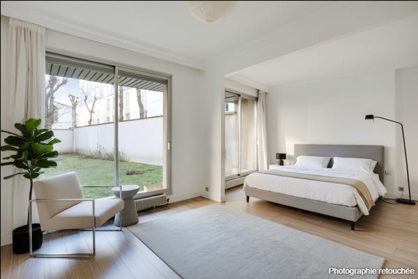 Appartement
         4 pièces
        - 104 m² 549 000 € *