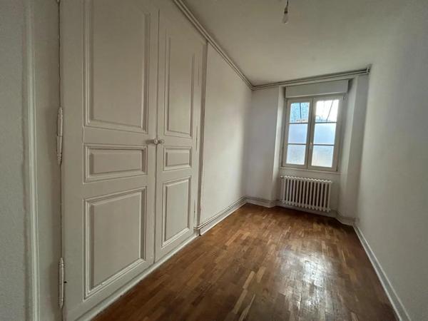 Appartement à louer 3 pièces 76.57m² Montbéliard (25200)