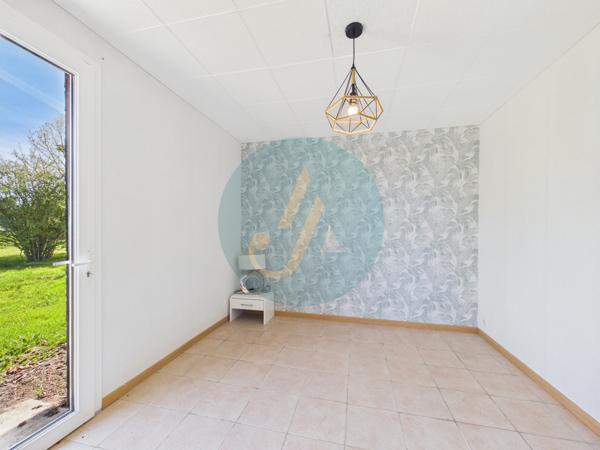 Pouilly-sur-Loire (58150) Longère en bois 300m2, 5 chambres, chenils, boxes à chevaux sur 2 hectares clos entre champs et forêt