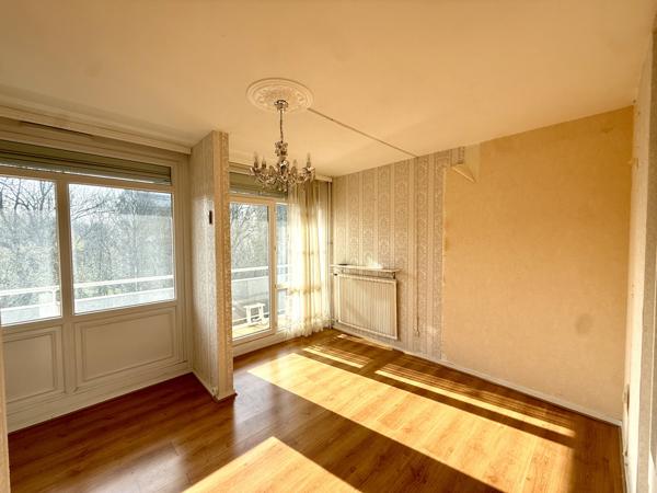 Livry-Gargan (93190) Appartement 5 Pièces 104m2 avec grand balcon vue parc