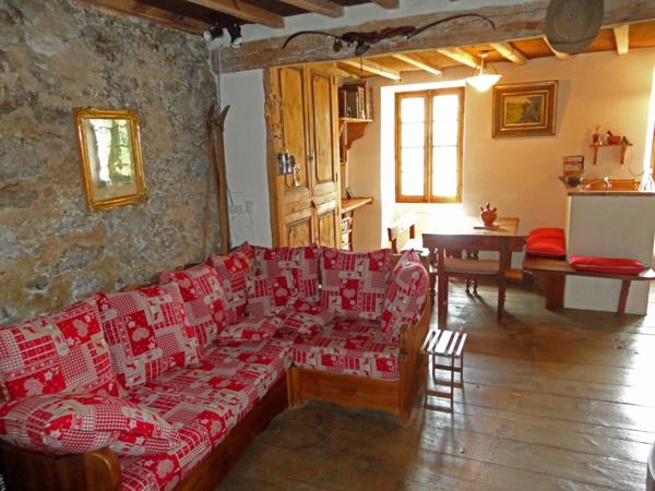 Dpt Pyrénées Orientales (66), à vendre OLETTE Maison P4 en pierres de 84 m² - terrain 809 m²