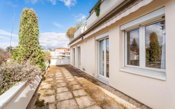 Appartement à vendre    6 pièces • 167,20 m2 Villefranche-sur-Saône