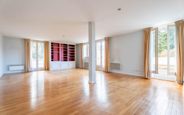 Appartement à vendre    6 pièces • 167,20 m2 Villefranche-sur-Saône