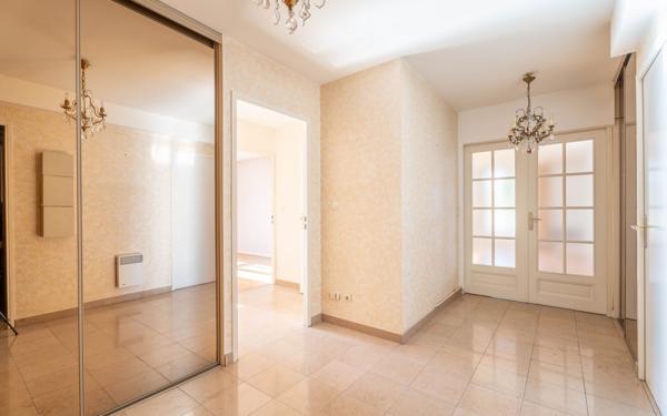 Appartement à vendre    6 pièces • 167,20 m2 Villefranche-sur-Saône