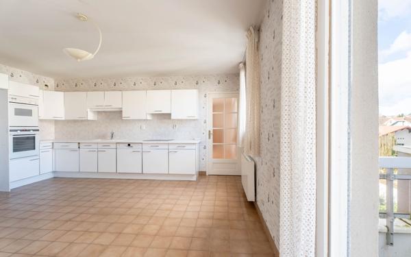 Appartement à vendre    6 pièces • 167,20 m2 Villefranche-sur-Saône