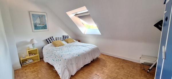 Fouesnant, Jolie maison de 4 chambres, sur un beau terrain arboré de 2000 m² !