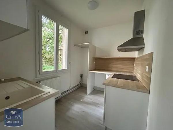 Maison à louer 9 pièces 210m²