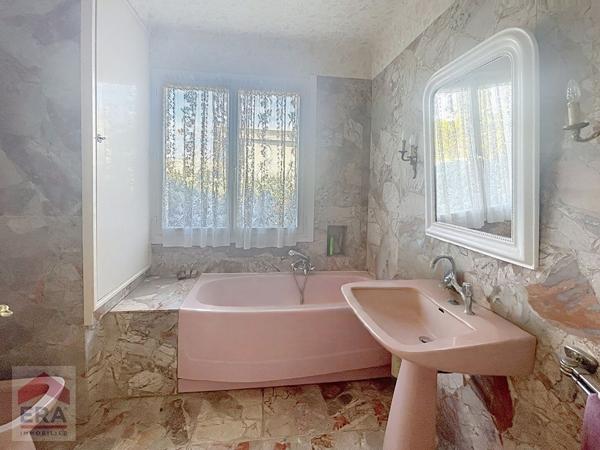 A vendre maison type 7 170 m² Marseille 13014 Le Merlan Terrain Piscine