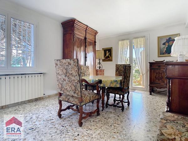 A vendre maison type 7 170 m² Marseille 13014 Le Merlan Terrain Piscine