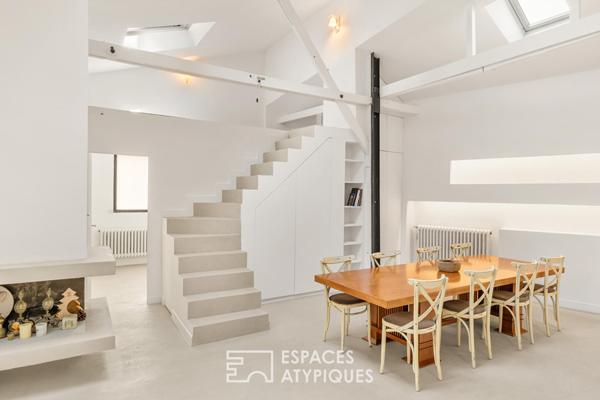Ancien atelier réhabilité en maison d’architecte avec patio confidentiel